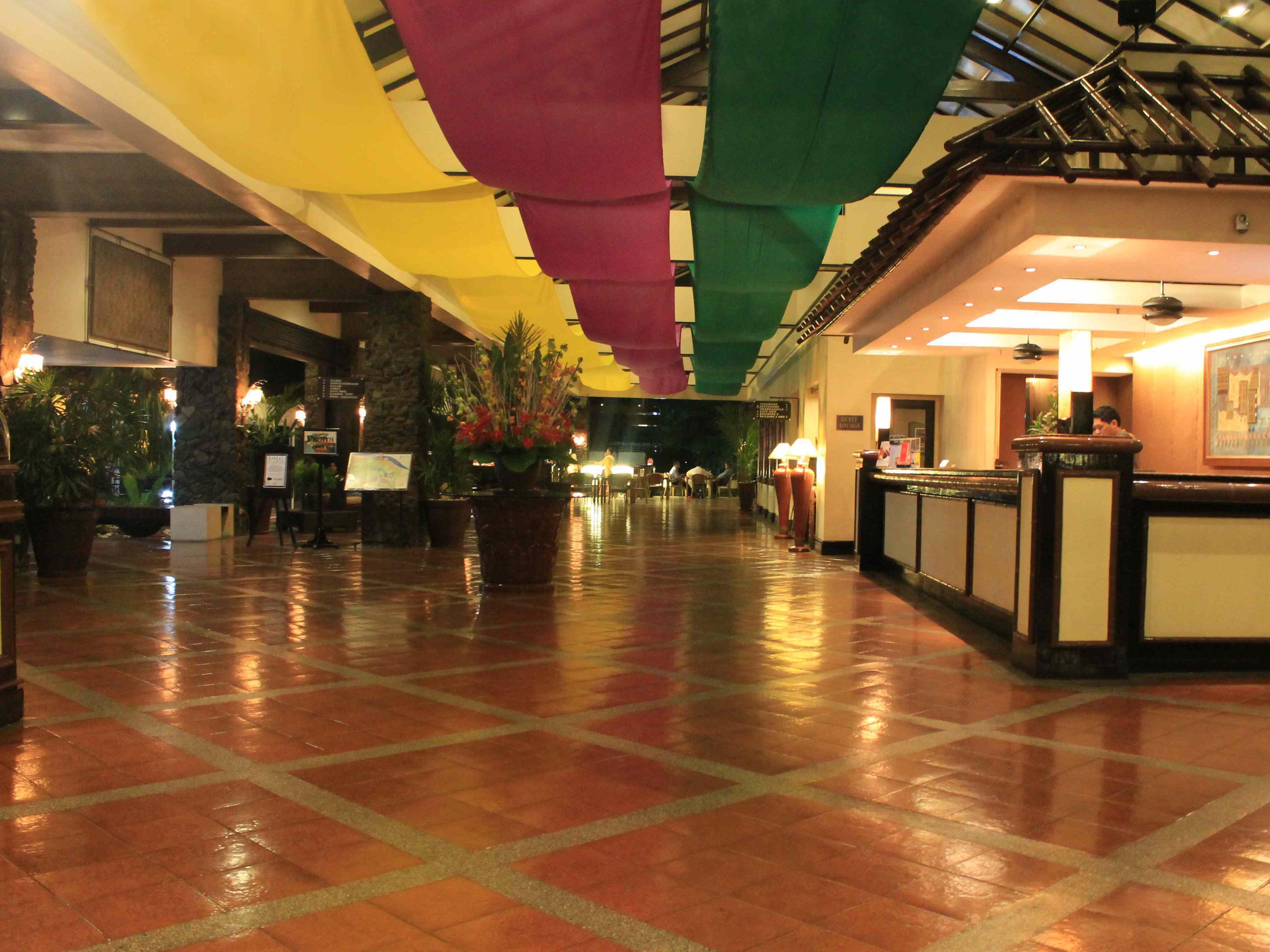 Waterfront Insular Hotel Davao Exterior photo